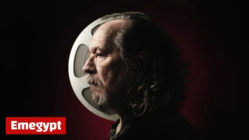 Gary Oldman Makes Triumphant Stage Comeback After 37 Years in Beckett’s Iconic Play