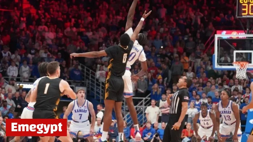 Watch Kansas Basketball Face Green Bay in Season Opener in Lawrence