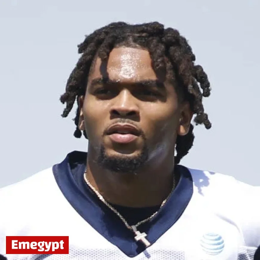 Malik Davis Plays Monday; Blue Sidelined