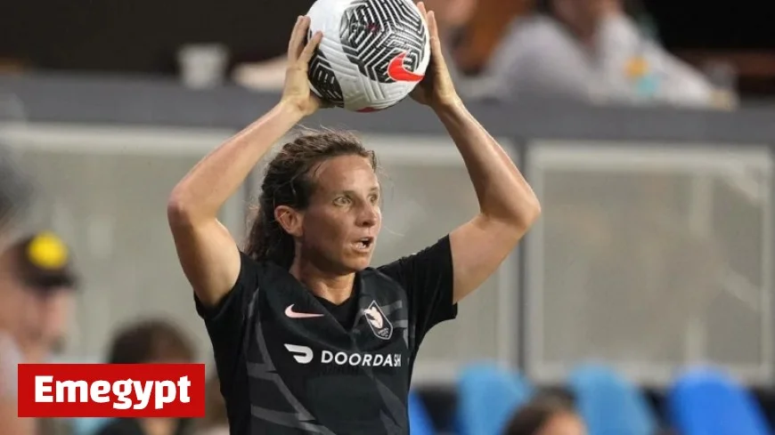 Pro Soccer Star Criticized by Teammates for Advocating Clear Gender Standards