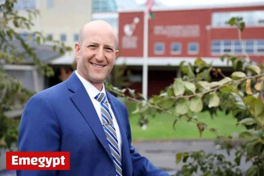 Seattle School Board Selects Michigan District Leader as Superintendent Finalist