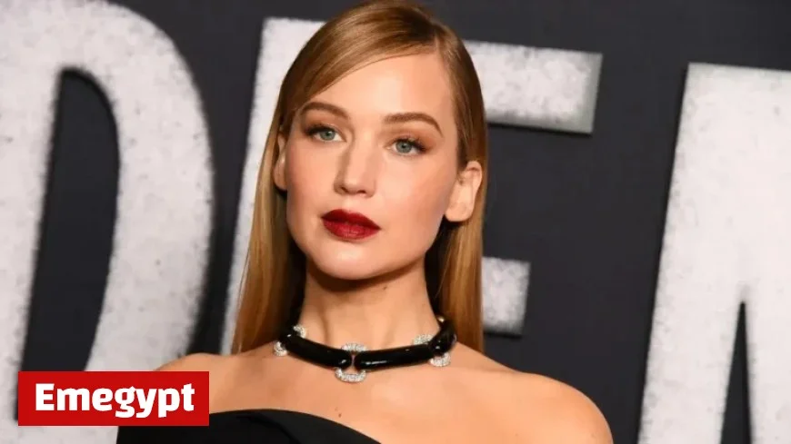 Jennifer Lawrence Praises Robert Pattinson’s Professionalism, Rejects Edited Cellulite in ‘Die My Love’