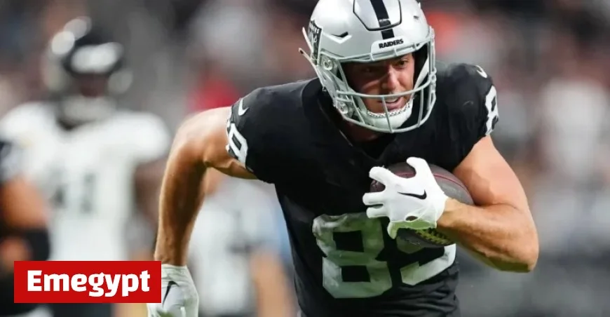 Brock Bowers Dominates Raiders with Impressive Stats