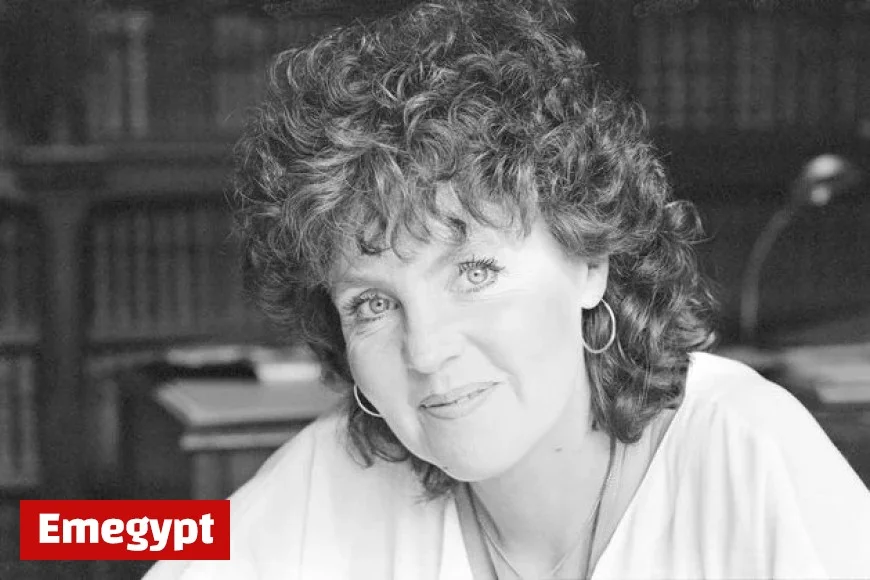 Beloved ‘Shirley Valentine’ and ‘Upstairs Downstairs’ Star Pauline Collins Passes Away at 85