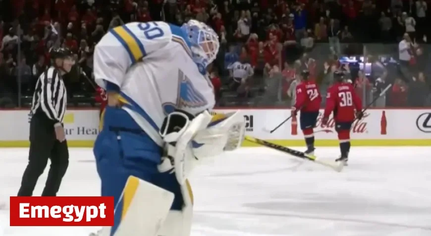 Jordan Binnington Attempts to Conceal Alex Ovechkin’s 900-Goal Puck
