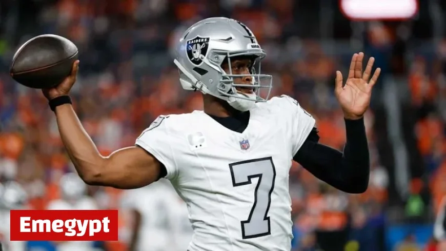 Raiders QB Geno Smith Sustains Quad Contusion During Thursday Night Defeat to Broncos