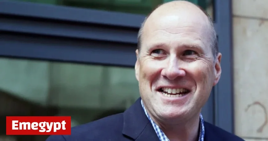 Mick Clifford: Ivan Yates Set to Overcome Latest Controversy Amid Declining Media Trust