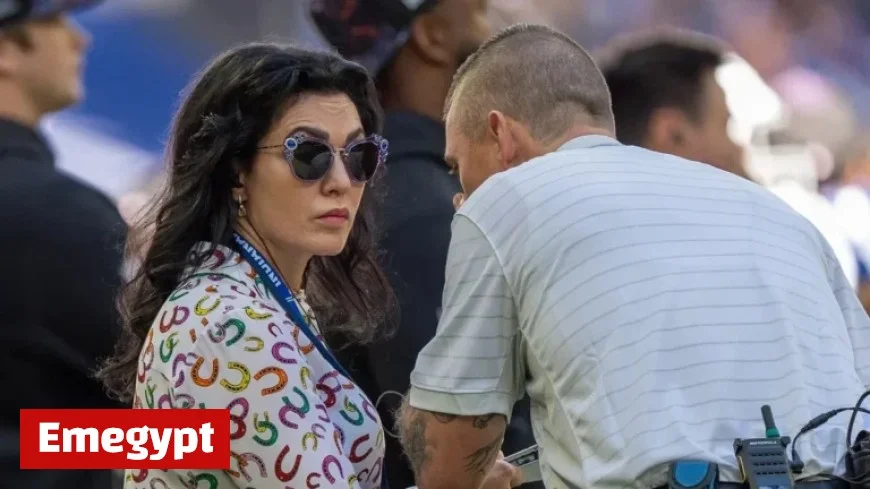 Carlie Irsay-Gordon Treats Berlin Fans to Drinks