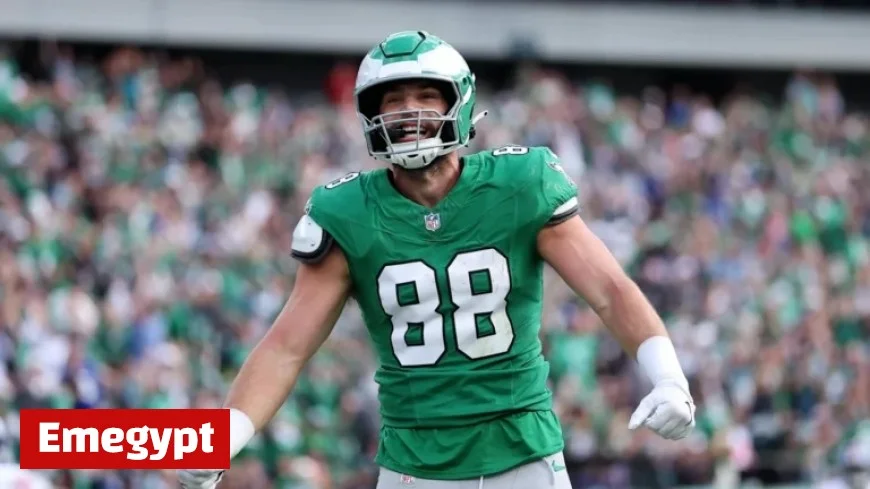 Week 10 MNF DraftKings: Compare Dallas Goedert and Luke Musgrave Tight End Strategy