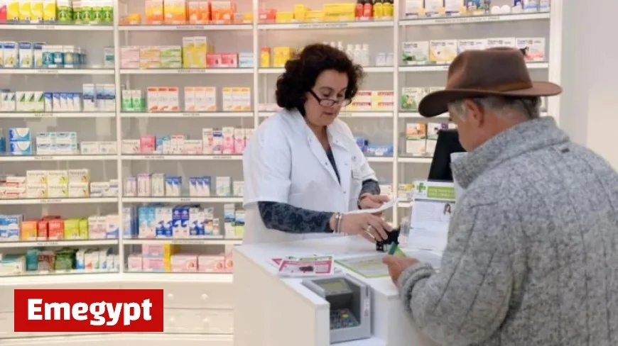 What’s Open and Closed on November 11: Supermarkets, Post Offices, Pharmacies and More