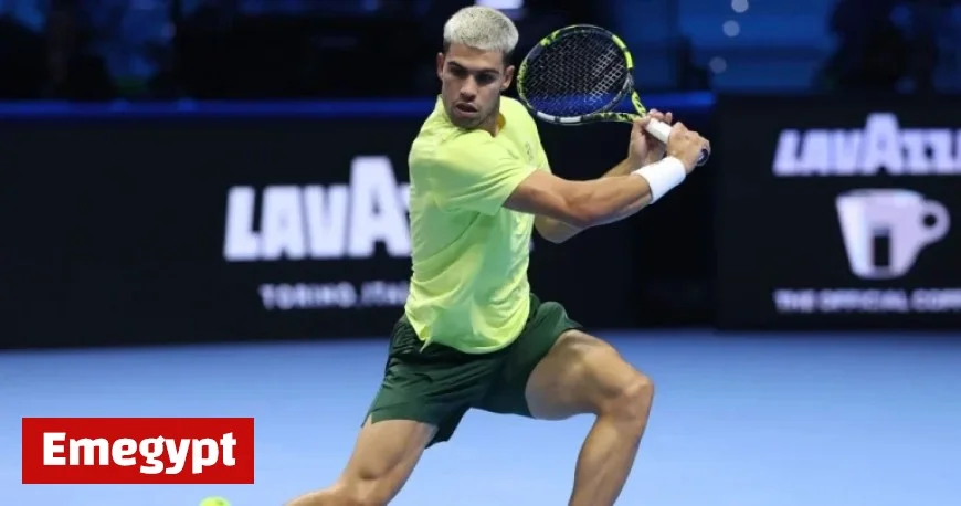 Alcaraz Channels Federer with a Balletic One-Handed Backhand Against Fritz