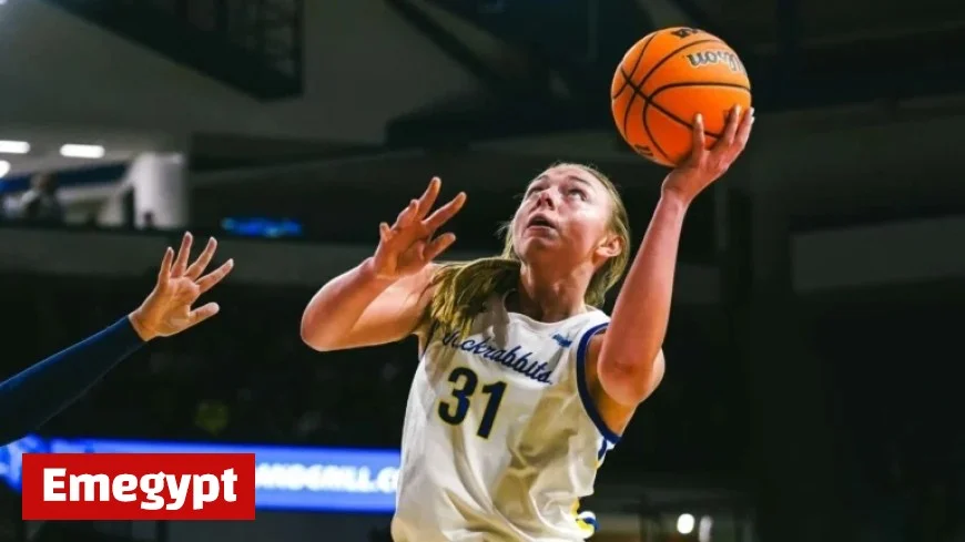 Meyer Awarded Peak Performer Title