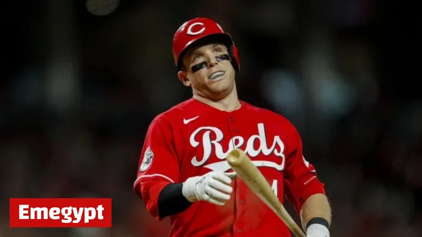 Ex-Reds Outfielder Exits Contract With Phillies