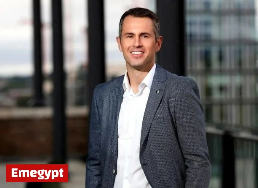 Declan Lynch Questions Liveline’s Decision on Altering a Successful 40-Year Theme Tune