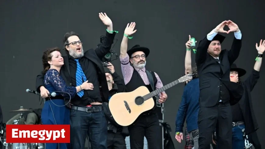 Cultural Review: Experience Cowboys Fringants Spectacle on the Big Screen