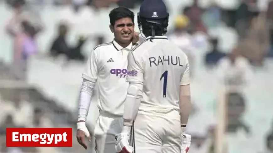 Shubman Gill Suffers Neck Spasm Exits Match Retired Hurt