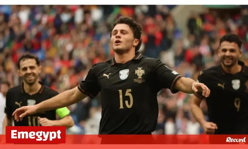 João Neves Artwork Ignites Passion at Estádio do Dragão