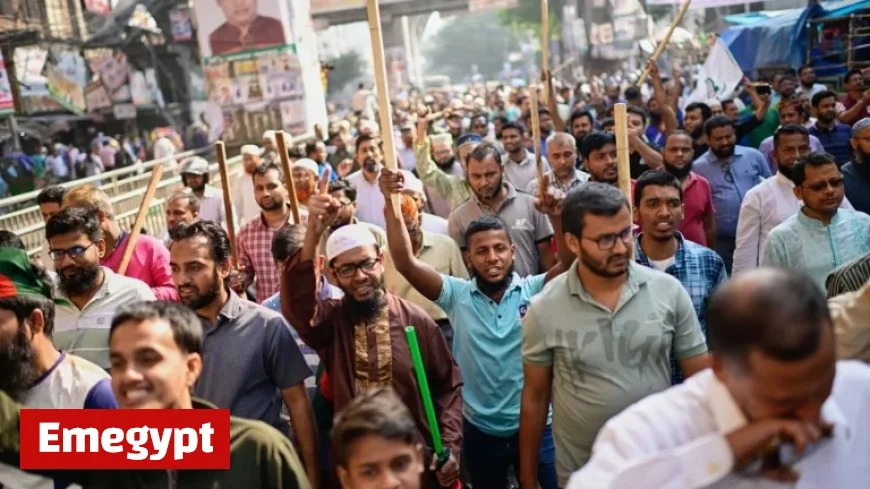 Bangladesh Faces Chaos as Former Ruling Party Demands Lockdown to Protest Hasina Trial