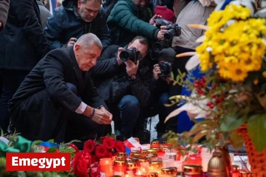 Crowds Boo Babis During Prague’s November 1989 Commemoration Event