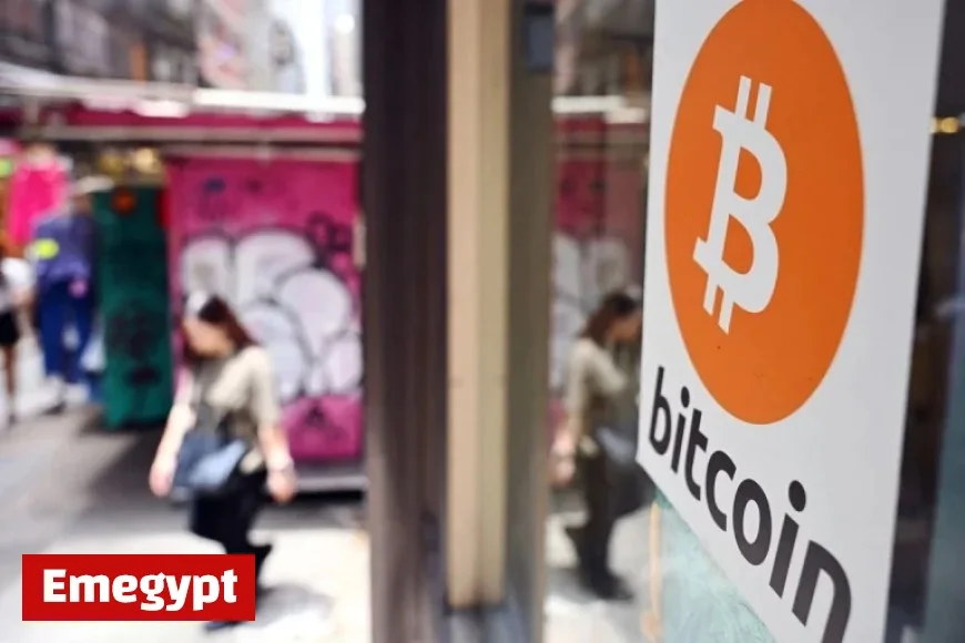 Bitcoin Plunge Sparks $1 Trillion Loss in Crypto Market