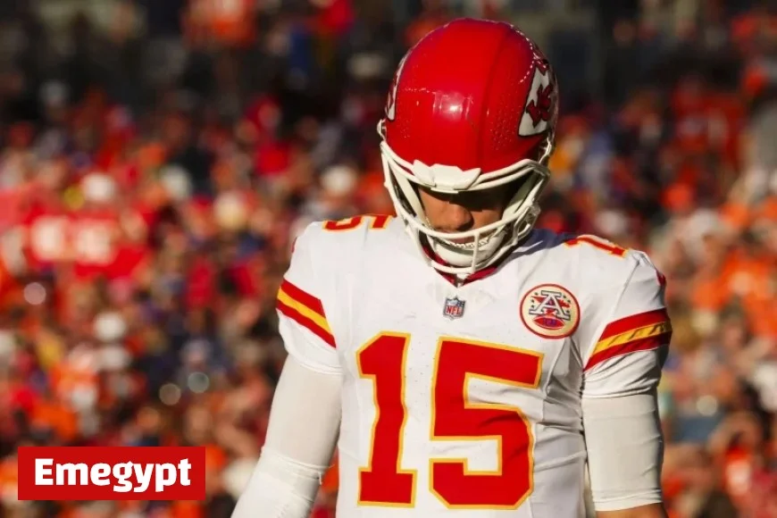 Patrick Mahomes Faces Major Setback as NFL Fans Criticize Chiefs Following Referee’s Serious Injury in Bills vs Texans Game