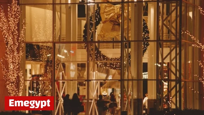 Find Out Which Louisville Stores and Malls Are Open or Closed on Thanksgiving 2025