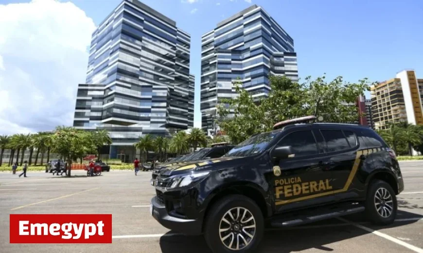 Protests Erupt with Honking and Funeral March Outside Federal Police Headquarters Following Bolsonaro’s Preventive Detention