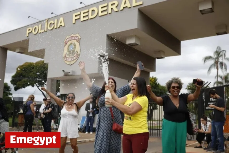 Brasília Hoje Highlights Lula Supporters Celebrating Bolsonaro’s Arrest with Fireworks Champagne and Trumpets