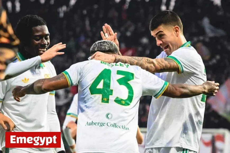 Photo Highlights: Mancini Welcomes Wesley with Buffets and Smiles After Goal