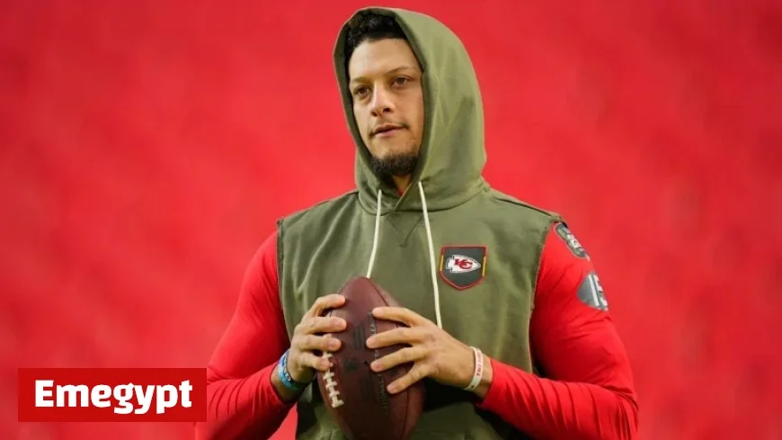 Patrick Mahomes vs Daniel Jones Analyzing the Quarterback Showdown