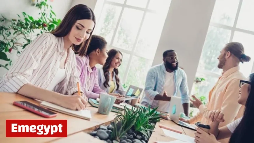 Graduate Job Prospects Decline to Pre-Pandemic Levels Ending Covid Hiring Boom