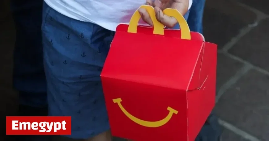 Child Hospitalized After Consuming Disinfectant Mistakenly Served in McDonald’s Happy Meal Bottle