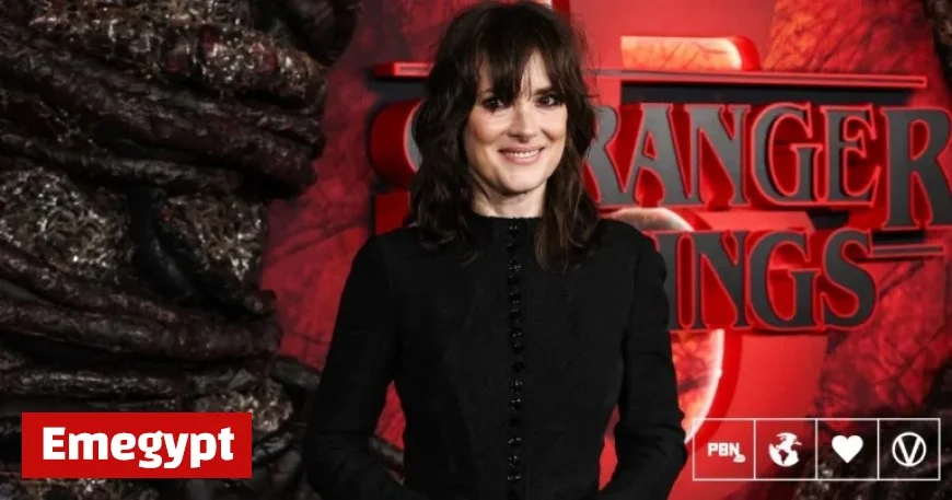 Winona Ryder of Stranger Things Takes on Spicy Tofu Challenge on Hot Ones
