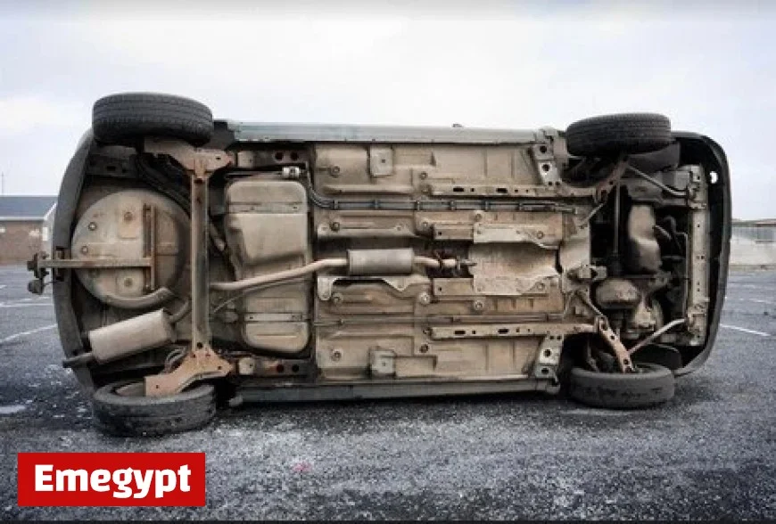 Motorist Trapped in Overturned RV After Seigler Springs Crash