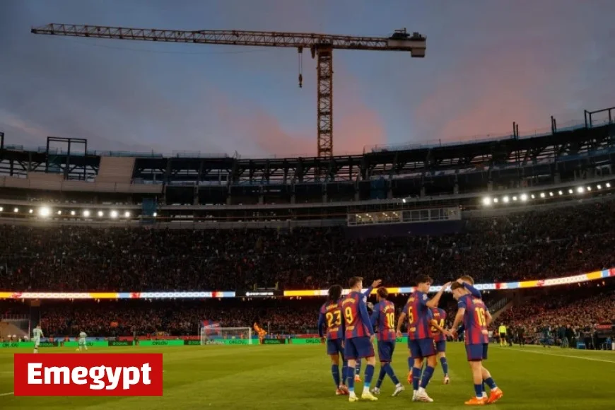 Barcelona hosts Alavés while Real Madrid takes on Girona in La Liga showdown