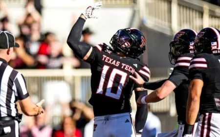 Dawgs, Ducks, Tech Rise in Poll; A&M Falls to Seventh