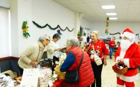 Saint-Ambroix Christmas Market Draws Crowds of Exhibitors and Visitors