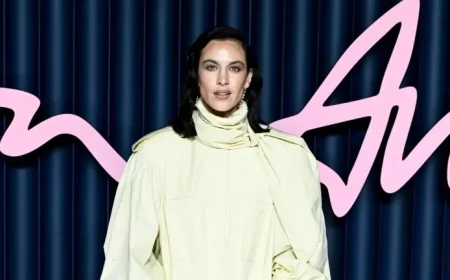 Discover Every Stunning Celebrity Red-Carpet Look from the 2025 Fashion Awards