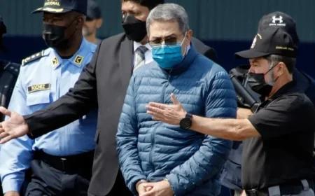 Trump Vows to Pardon Ex-Honduran President Hernandez for 2024 Drug Sentence