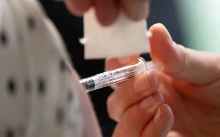 Doctors Urge Flu Vaccination Amid Virus Surge to Ensure a Safe Christmas