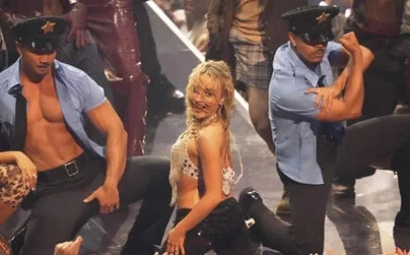 White House Initiates ICE Raids Amid Sabrina Carpenter Juno Tour