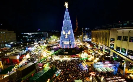 Christmas City Shines in Full Splendor