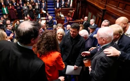 Cónal Thomas: How Volodymyr Zelensky Wields His Performer Skills to Captivate the Dáil Chamber as a Master of Wartime Propaganda