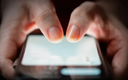 Study: Smartphones at Age 12 Linked to Increased Health Risks for Kids