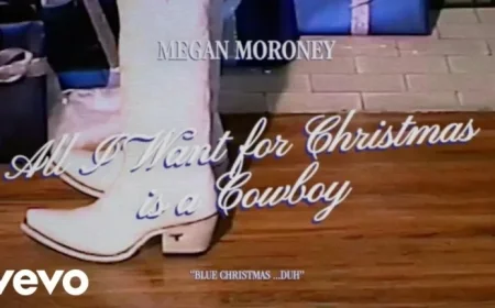 Megan Moroney Shines at CMA Country Christmas with Festive Performance
