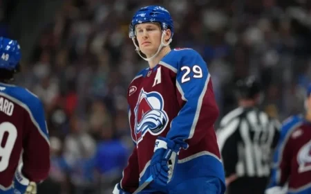 Avalanche Extend Point Streak to 17 Games with 3-1 Canucks Victory