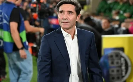 Marcelino Criticizes Unfit Field for Professional Football, Expects Challenges