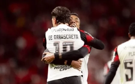Arrascaeta and Bruno Henrique Poised to Match Pelé’s Record Fueling Flamengo’s Excitement