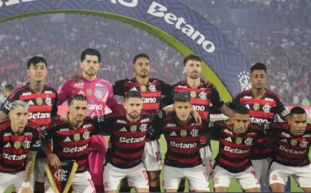 Flamengo Fans Embrace Player with Praise Never Criticized