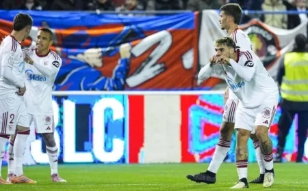 Sevilla Earns Hard-Fought Victory in Almendralejo Securing Spot in Copa del Rey Round of 32 1-2